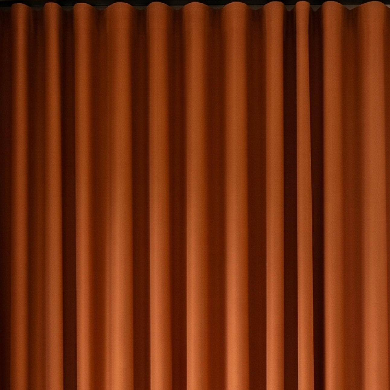 With Qurtens curtain
